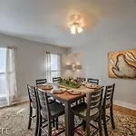 3Br Of Downtown King Bed, Dining, Has It All!