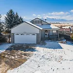 Cozy 4Br House With Peak Views In Colorado Springs