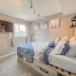 Pet Friendly Close To All Attractions. Mtn Views!