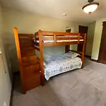 Spacious Family Home In The City