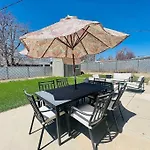 Pet Friendly Close To Downtown