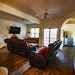 Serenity Skyline Lodge