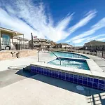 Stylish New Home Close To Downtown