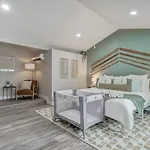 Institute Charm - Near Hotspots King Sleek Studio