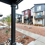 Tempurpedic Quartz Balcony Modern 3Br 3 5Ba