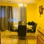 The Sunset 2-Bedroom Apartment Near Cos Airport