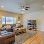 4Bd Pikes Peak Views Minutes To Hiking & Dining