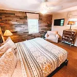 Gorgeous Home By Broadmoor Hotel Cheyenne Mtn Zoo