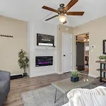 * Colorado Draft House * Smart Tvs * Self Entry *