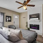 * Colorado Draft House * Smart Tvs * Self Entry *