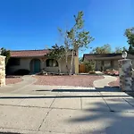 5Bd Two Homes Firepit Great Family Vacation Area