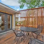 The Loft ~ Smart Tv ~ Firepit ~ Self Check-In