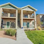 New Downstairs Condo-Mins To Downtown-Pet Friendly