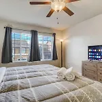Painted Sky Corporate Oasis-Mountain View-King Bed