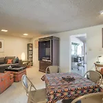 Cozy Ground Floor - Pet Friendly - Work Space