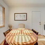 Cosmic Comfort - Pet Friendly - Fenced Yard