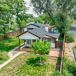 Vintage Tiny House Cute 1Bdrm Big Appeal