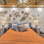Pinewood Meadow & Scenic Hot Tub & Bbq & Outdoors