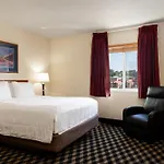 Mcm Elegante Suites (Adults Only)