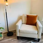 King Bed Suite With Pike Peak Views