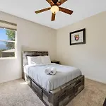 Downtown Cozy Retreat