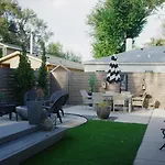 Boutique Villa With Hot Tub
