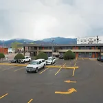 Modern Motel