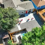 Bonny Creation - Chic Downtown Convenience Hot Tub