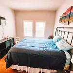 Large Pet Friendly Home Near The Broadmoor