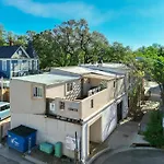 Miners Escape - Timeless District Cozy Haven