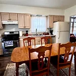 Spacious 2-Bedroom Suite Near Downtown Colorado Springs