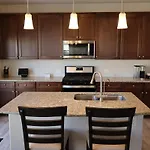Large Private Corner Lot With Hot Tub On Cul-De-Sac