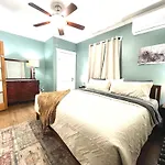 The Wildflower Cottage - Close To The Garden Of The G O D S