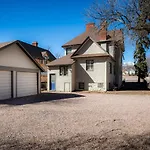 Apartment Near Downtown