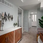 Apartment Near Downtown