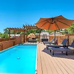 Evergreen Luxe - Hot Tub Gaming Haven Big Groups