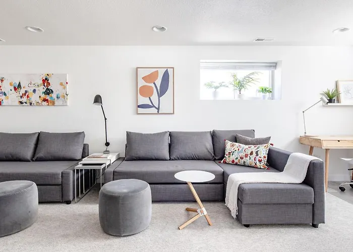 Well-Stocked, Family Friendly Home On The Westside Str-1669