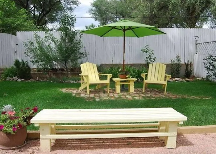 Full Kitchen,Close To Downtown And Family Friendly