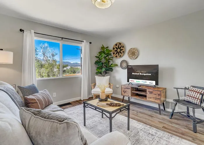 Executive Rental 30 Day W Wifi & Firepit & Bbq