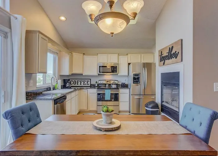 Cozy 4Br House With Peak Views In Colorado Springs