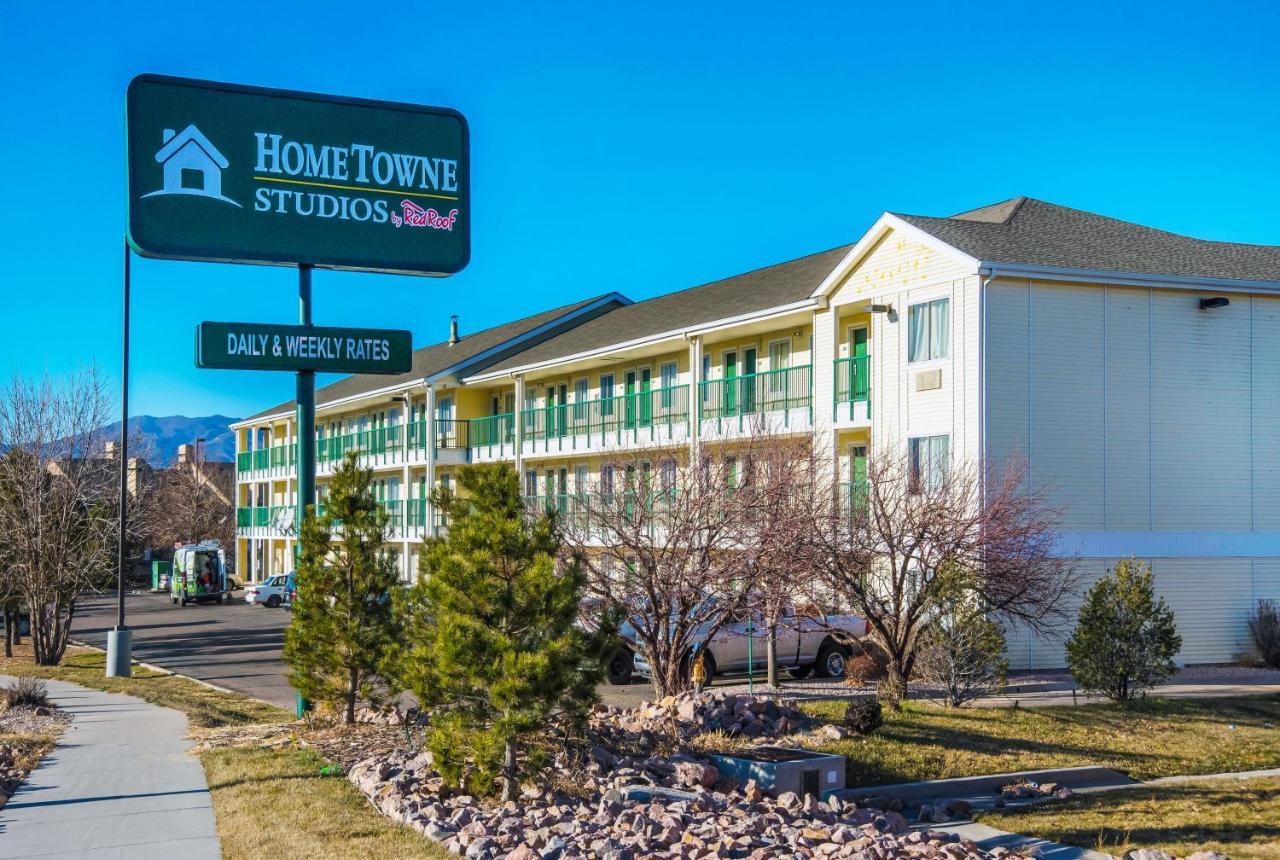 Hometowne By Red Roof - Airport 2*