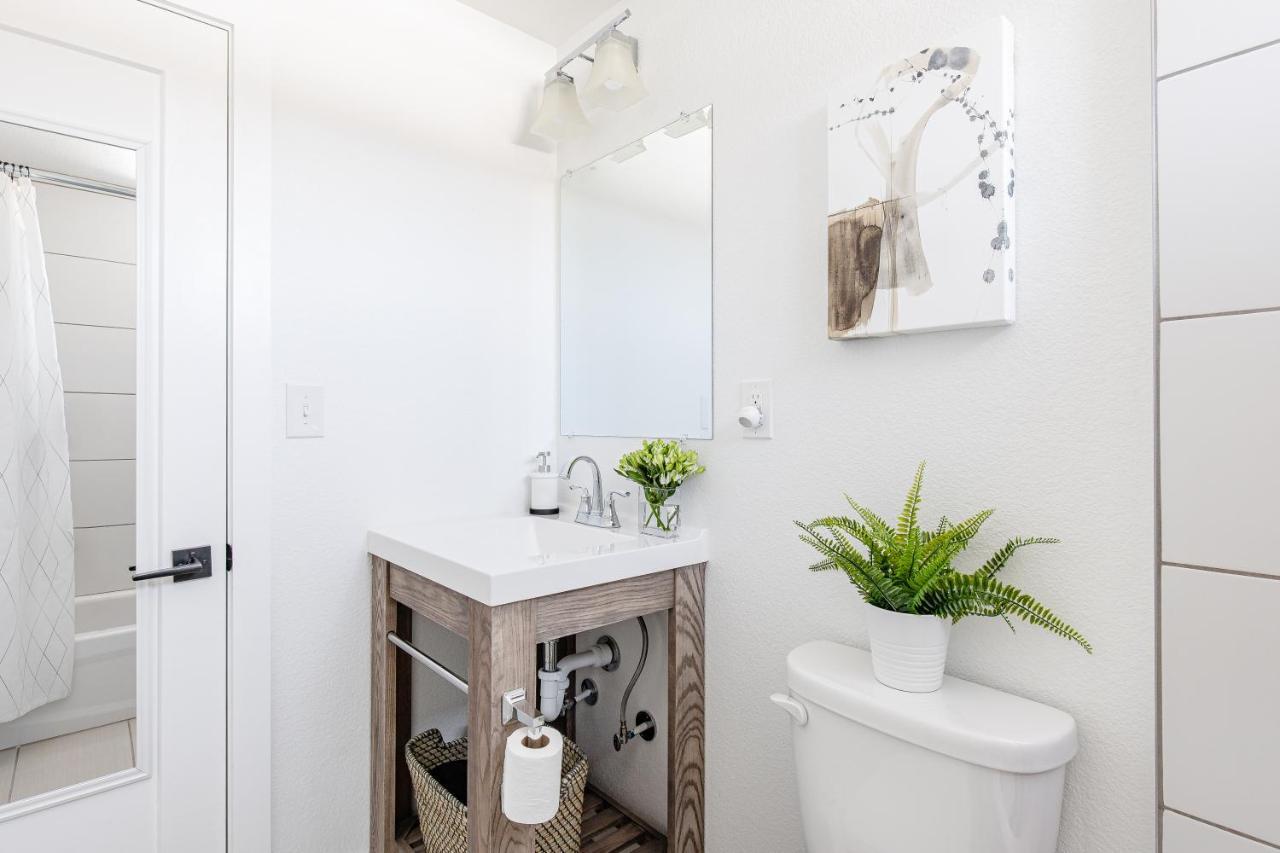Well-stocked, Family Friendly On The Westside Str-1669 Holiday home *