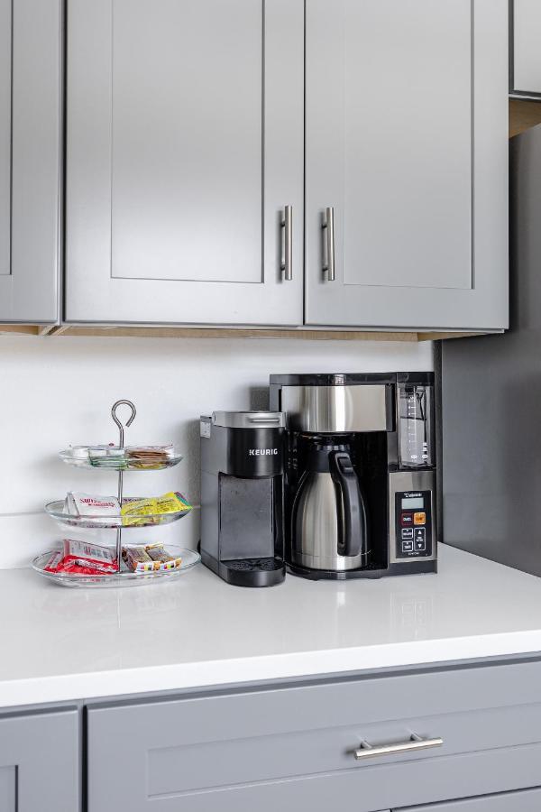 Well-stocked, Family Friendly On The Westside Str-1669 Holiday home