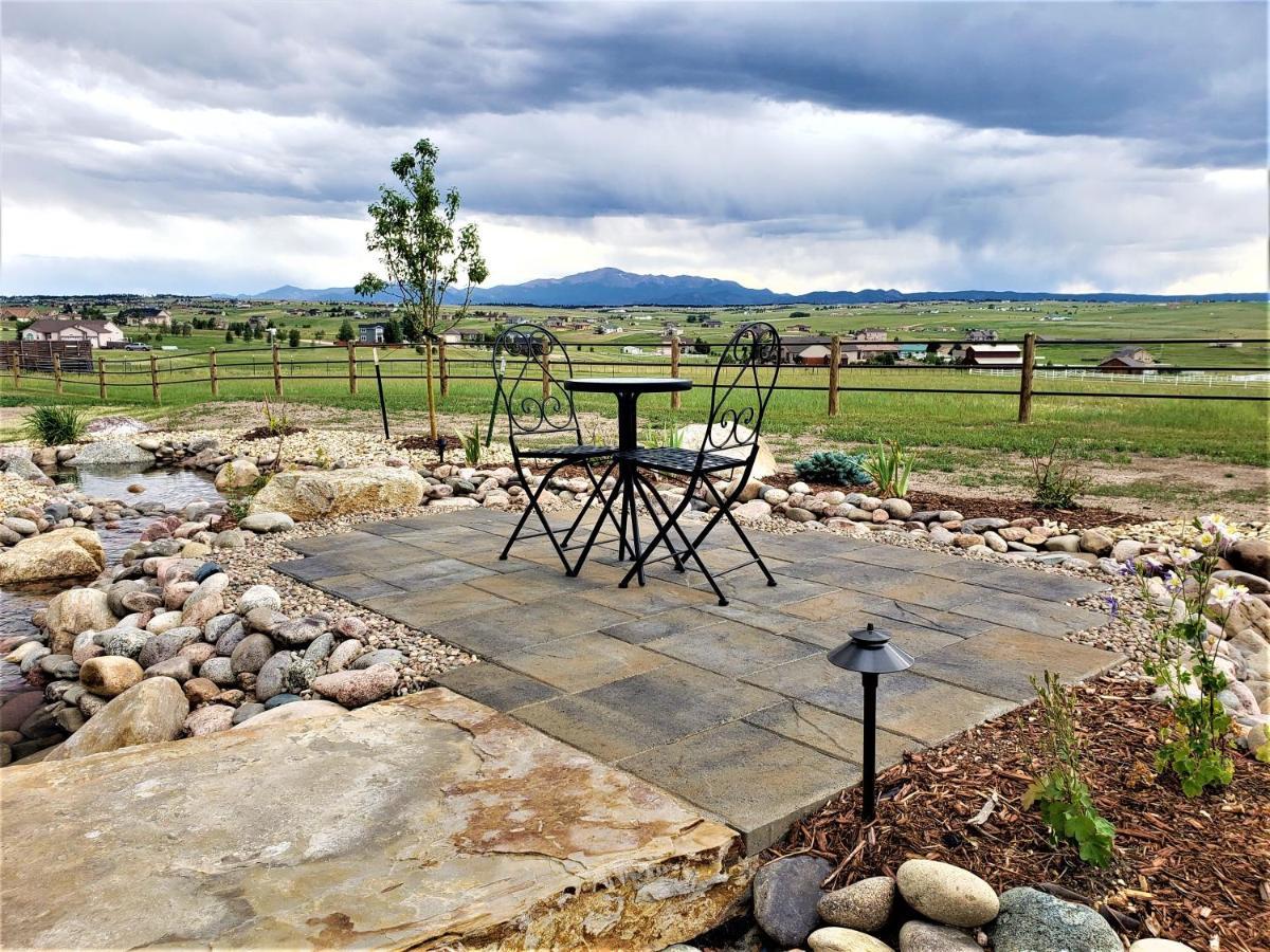 Peak Valley Manor, A Modern Country house *
