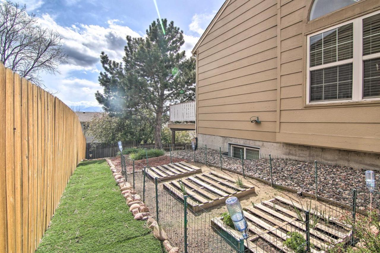 Cozy Abode 8 Mi To Downtown! Holiday home