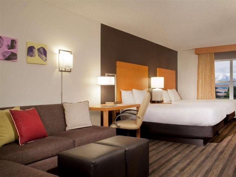 Hyatt House - Village Hotel Colorado Springs