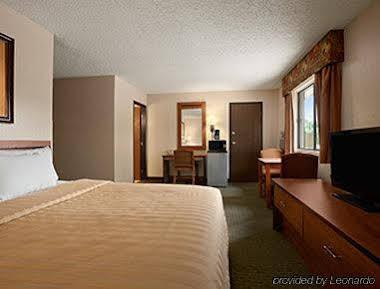 Rodeway Inn 2*