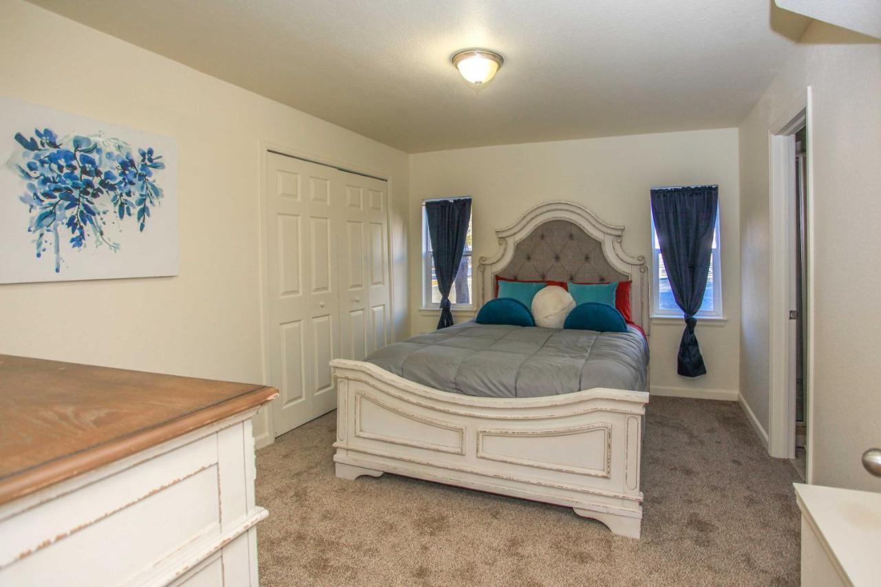 Holiday home Downtown With Grill 5 Mi To Garden Of The Gods
