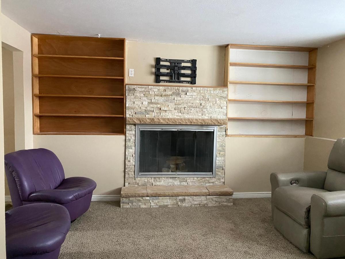 Villa Three Bedroom, California King Bed *