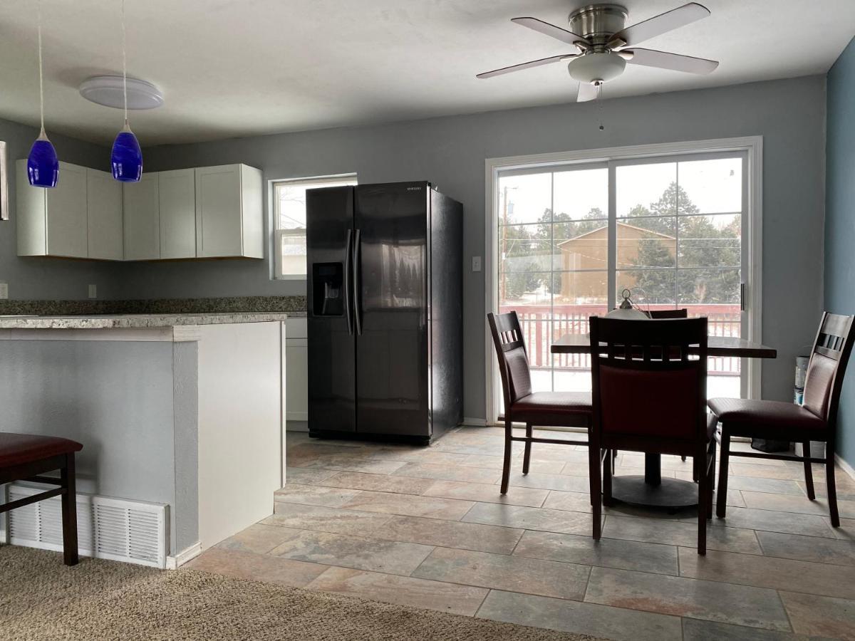 Villa Three Bedroom, California King Bed *